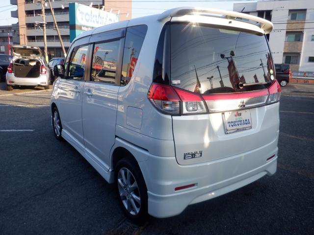 メーカー純正アルミホイール付です♪車のオシャレも足元からですよね♪