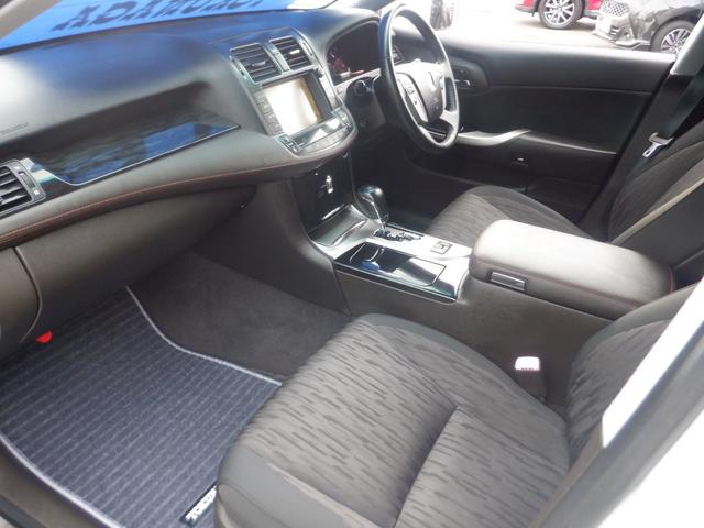 クラウン アスリート ナビ バックカメラ 本革巻きステアリング クルーズコントロール 運転席&助手席パワーシート VSC 電動格納ミラー オートリトラミラー オートライト」 ETC プッシュスタート スマートキー キセノン(11枚目)