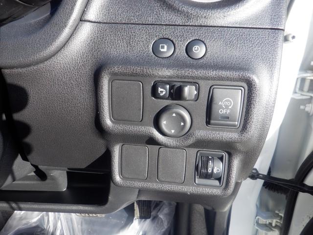 ノート メダリスト　ナビ　フロント＆サイド＆バックカメラ　アラウンドビューモニター　アイドリングストップ　オートライト　標準仕様１／標準仕様２／標準仕様３／標準仕様４／標準仕様５　ＨＲ１２ＤＤＲエンジン　２ＷＤ（28枚目）