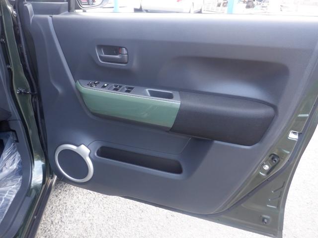 フレアクロスオーバー ＸＧ　ナビ　バックカメラ　デュアルカメラブレーキサポート　アイドリングストップ　レーンアシスト　オートライト　運転席助手席シートヒーター　プッシュスタート　スマートキー　キセノン　ＤＳＣ　ＣＶＴ　２ＷＤ（10枚目）