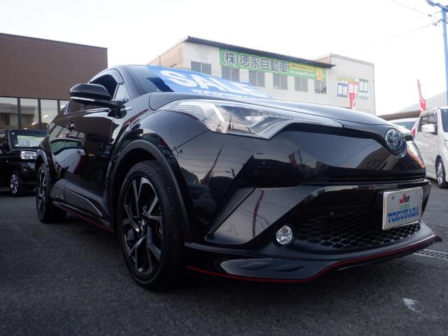C-HR G ナビ バックカメラ クルーズコントロール 本革巻ステアリング オートライト オートリトラミラー 電動格納ミラー 運転席助手席シートヒーター プッシュスタート スマートキー 直列4気筒DOHC+モーター(3枚目)