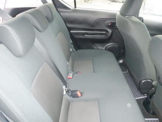 アクア Ｓスタイルブラック　ベースグレード「Ｓ」の特別仕様車！　「Ｓ　スタイル　ブラック」　アイドリングストップ　Ｔｏｙｏｔａ　Ｓａｆｅｔｙｓｅｎｓｅ　オートライト　オートハイビーム直列４気筒＋モーター　ＶＳＣ　電動格納ミラー（16枚目）