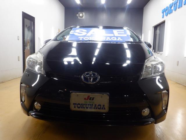 プリウス Ｓツーリングセレクション　ナビ　バックカメラ　アイドリングストップ　電動格納ミラー　ＥＴＣ　Ｓ－ＶＳＣ　プッシュスタート　スマートキー　アルミホイール　オートエアコン　フロントフォグランプ　ＡＢＳ　エアバッグ　パワーウインドウ（6枚目）