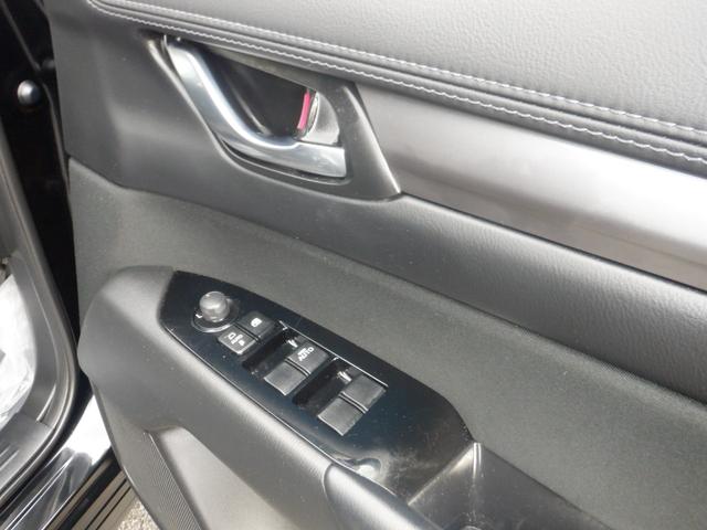 ＣＸ－５ ＸＤ　ＣＤ／ＤＶＤプレーヤー＋地上デジタルＴＶチューナー（フルセグ）　２２５／５５Ｒ１９　９９Ｖタイヤ＆１９×７Ｊインチアルミホイール（切削加工：ガンメタリック塗装）　水冷直列４気筒ＤＯＨＣ１６バルブターボ（9枚目）