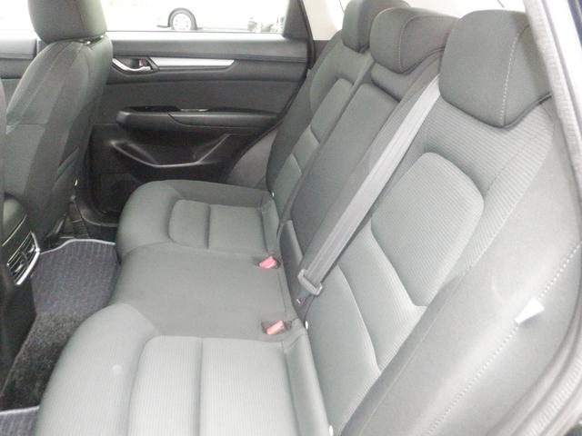 ＣＸ－５ ＸＤ　ＣＤ／ＤＶＤプレーヤー＋地上デジタルＴＶチューナー（フルセグ）　２２５／５５Ｒ１９　９９Ｖタイヤ＆１９×７Ｊインチアルミホイール（切削加工：ガンメタリック塗装）　水冷直列４気筒ＤＯＨＣ１６バルブターボ（18枚目）