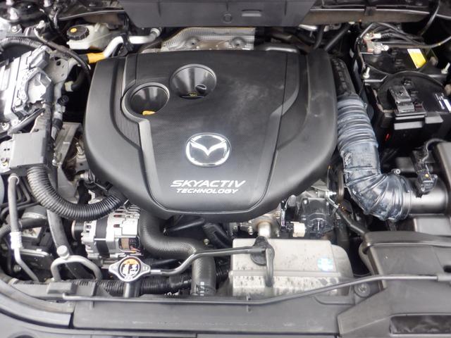 ＣＸ－５ ＸＤ　ＣＤ／ＤＶＤプレーヤー＋地上デジタルＴＶチューナー（フルセグ）　２２５／５５Ｒ１９　９９Ｖタイヤ＆１９×７Ｊインチアルミホイール（切削加工：ガンメタリック塗装）　水冷直列４気筒ＤＯＨＣ１６バルブターボ（40枚目）