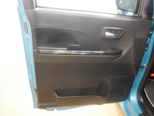 �I�[�g���g���~���[�t���ł���h�A�̊J����{���ɍ��킹�Ď����ŊJ���Ă���܂��B�^�]�҂̉��K�ȃh���C�u���T�|�[�g���Ă���܂����