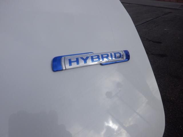 ����嗬�ɂȂ����l�C�̃n�C�u���b�h�ԁI�G���W���Ɠd�C���[�^�[�̗����g���đ��邽�߁A��ʂ̃K�\�����Ԃ���R��ł��I�o�ϓI�ɂ������߂̈��ł���