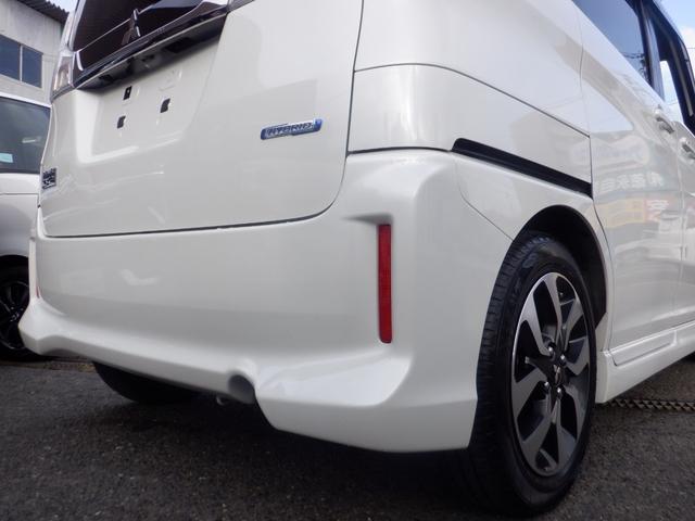 �I�[�g���C�g�I�O�̖��邳�ɍ��킹�āA�����_���A���������Ȃ̂Ŕ���⒩���̃��C�g�̓_���Y�������Y��̐S�z������܂���B�^�]�҂̉��K�ȃh���C�u���T�|�[�g���Ă���܂����