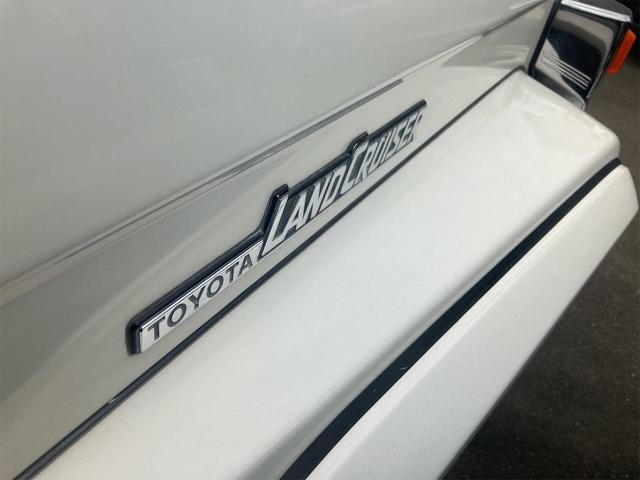 TOYOTA LAND CRUISER 70 ZX | 1999 | WHITE | 285403 km TOYOTA LAND CRUISER 70 ZX | 1999 | WHITE | 285403 km