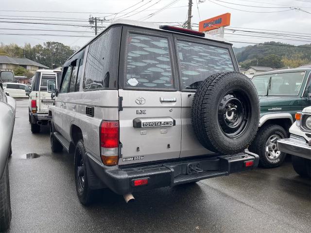 ランドクルーザー７０ ＬＸ　ディーゼル　４ＷＤ　ワンオーナー　ＥＴＣ　エアコン　パワステ（6枚目）