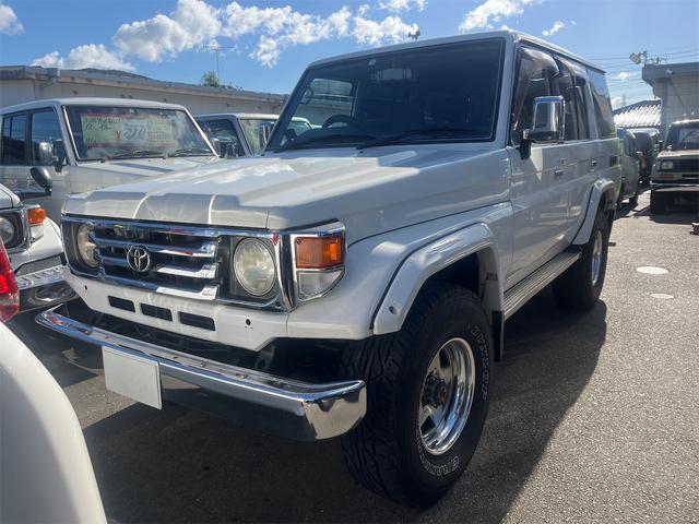 TOYOTA LAND CRUISER 70 ZX | 2000 | WHITE | 157937 km TOYOTA LAND CRUISER 70 ZX | 2000 | WHITE | 157937 km