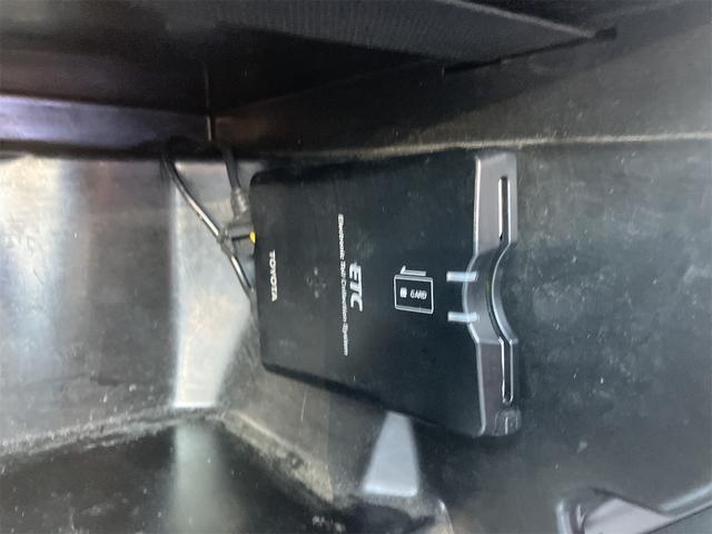 ランドクルーザー７０ ＬＸ　４ＷＤ・社外キーレス・ルーフラック・リアラダー・社外メモリーナビ／フルセグ・バックカメラ・サンルーフ・ＥＴＣ・ドラレコ（8枚目）