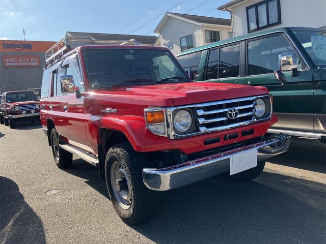 ランドクルーザー７０ ＬＸ　４ＷＤ・社外キーレス・ルーフラック・リアラダー・社外メモリーナビ／フルセグ・バックカメラ・サンルーフ・ＥＴＣ・ドラレコ（15枚目）