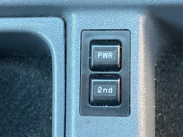 ランドクルーザー７０ ＬＸ　４ＷＤ・社外キーレス・ルーフラック・リアラダー・社外メモリーナビ／フルセグ・バックカメラ・サンルーフ・ＥＴＣ・ドラレコ（42枚目）