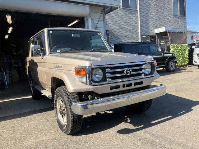 ランドクルーザー７０ ＬＸ　４ＷＤ　サンルーフ　社外アルミ　リアラダー　走行７５０００ｋｍ　パワステ　パワーウィンドウ（15枚目）