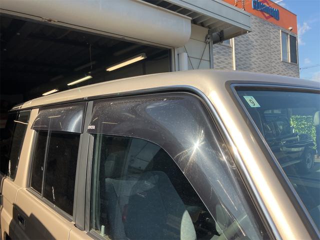 ランドクルーザー７０ ＬＸ　４ＷＤ　サンルーフ　社外アルミ　リアラダー　走行７５０００ｋｍ　パワステ　パワーウィンドウ（29枚目）