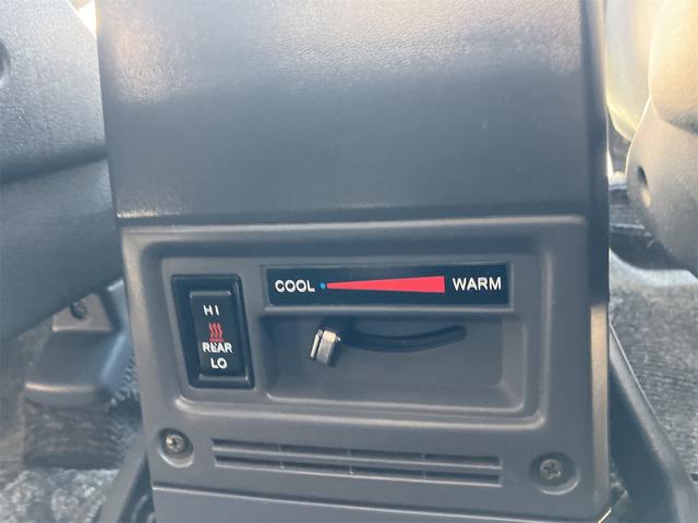 ランドクルーザー７０ ＬＸ　４ＷＤ　サンルーフ　社外アルミ　リアラダー　走行７５０００ｋｍ　パワステ　パワーウィンドウ（48枚目）