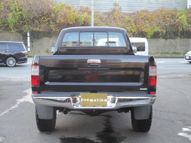 ハイラックススポーツピック エクストラキャブ　ワイド　デイーゼルターボ４ＷＤ　走行７６６００Ｋｍ　ブラックオールペイント　ナビＴＶバックカメラＥＴＣ　デイトナホイル　ＢＦグットリッチＡＴ　ＵＳリアバンパー（3枚目）