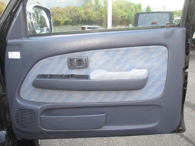 ハイラックススポーツピック エクストラキャブ　ワイド　デイーゼルターボ４ＷＤ　走行７６６００Ｋｍ　ブラックオールペイント　ナビＴＶバックカメラＥＴＣ　デイトナホイル　ＢＦグットリッチＡＴ　ＵＳリアバンパー（19枚目）