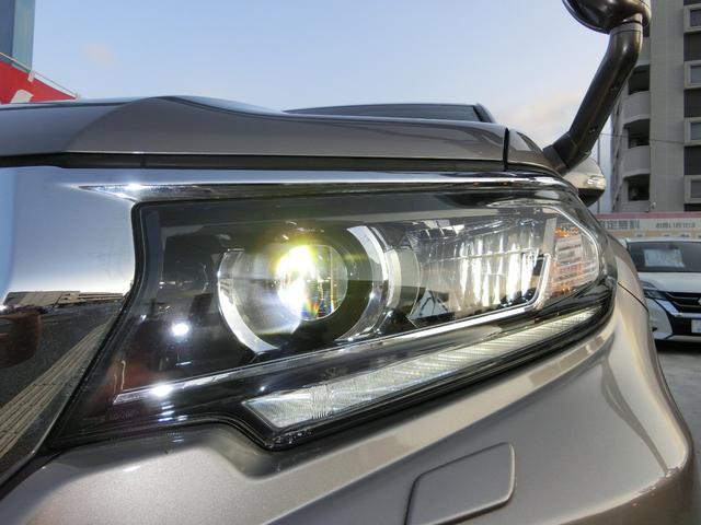 ランドクルーザープラド ＴＸ　ディーゼルターボ　４ＷＤ　ナビＴＶ　ＲＡＹＳ１７ＡＷ　アルパイ９インチナビフルセグＴＶ付　カラードバックモニター付　ＲＡＹＳ１７インチアルミホイール　ドライブレコーダー　ＥＴＣ　４ＷＤ　ディーゼルターボ車　ワンオーナー車　ユーザー買取車　スマートキー付（8枚目）
