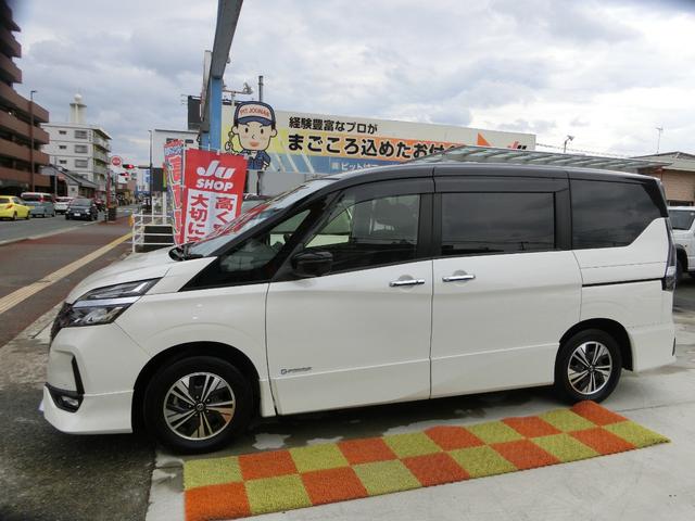 セレナ e-パワー ハイウェイスターV 10インチナビフルセグTV 10インチナビフルセグTV付き 後席モニター アラウンドビューモニター付き プロパイロット付き ドライブレコーダー 両側オートスライドドア エマージェンシーブレーキ LEDヘッドライト LEDフォグ(3枚目)