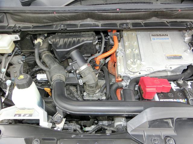 セレナ e-パワー ハイウェイスターV 10インチナビフルセグTV 10インチナビフルセグTV付き 後席モニター アラウンドビューモニター付き プロパイロット付き ドライブレコーダー 両側オートスライドドア エマージェンシーブレーキ LEDヘッドライト LEDフォグ(24枚目)