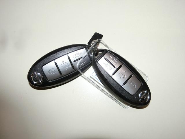 ドアの開け閉め自由自在インテリジェントキーになります。