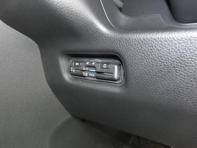 フリード ｅ：ＨＥＶエアーＥＸ　無限アロ　無限１６インチアルミ　無限フルエアロ　無限１６インチアルミホイール　前後ドライブレコーダー　ＥＴＣ　１１．４インチナビフルセグテレビ　全周囲カメラ　ＬＥＤヘッドライト　クリアランスソナー　　両側オートスライドドア　保証書（40枚目）