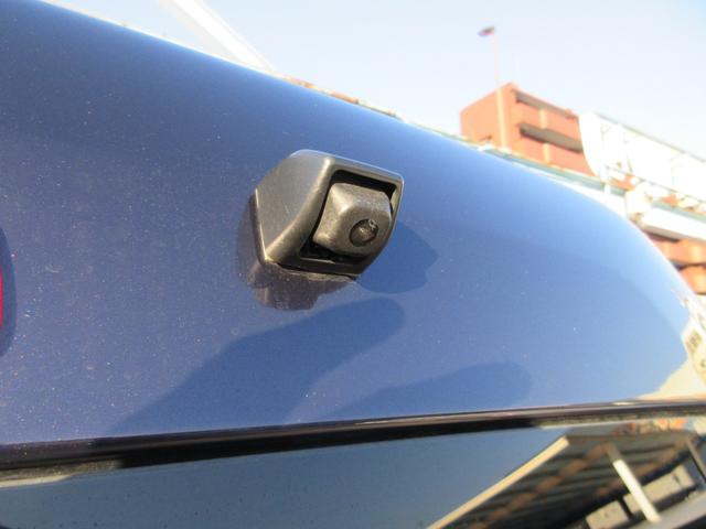 �J���[�h�o�b�N���j�^�[�t���ł��B