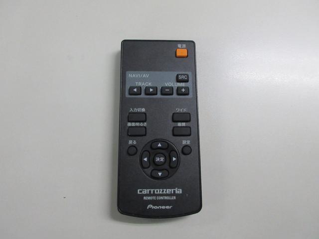 ��ȃ��j�^�[�����R���ɂȂ�܂��B