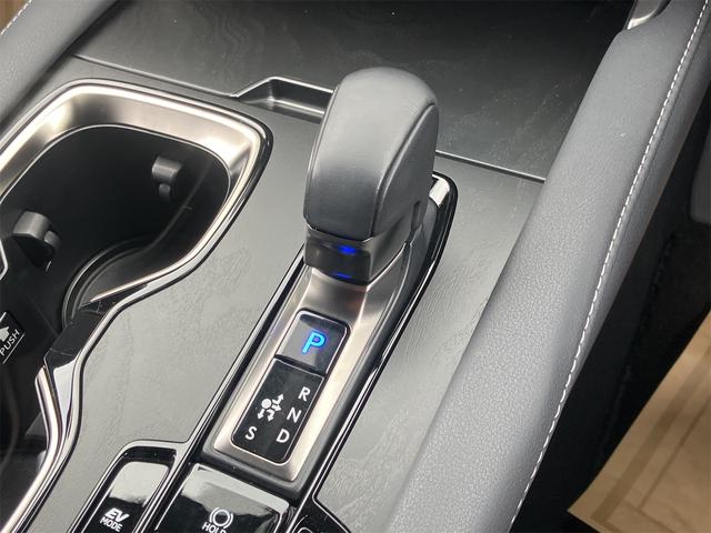 ＲＸ ＲＸ３５０ｈ　バージョンＬ　禁煙車・全周囲カメラ・クリアランスソナー・オートクルーズコントロール・レーンアシスト・パワーシート・パークアシスト・衝突被害軽減システム・エアロ・サンルーフ・ナビ・ＴＶ・オートライト（8枚目）