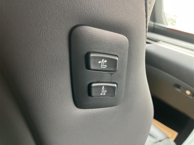 ＲＸ ＲＸ３５０ｈ　バージョンＬ　禁煙車・全周囲カメラ・クリアランスソナー・オートクルーズコントロール・レーンアシスト・パワーシート・パークアシスト・衝突被害軽減システム・エアロ・サンルーフ・ナビ・ＴＶ・オートライト（65枚目）