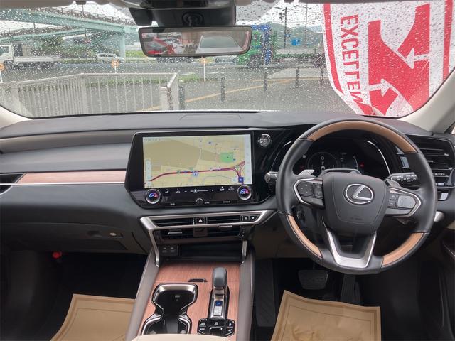 ＲＸ ＲＸ４５０ｈ＋　バージョンＬ　４ＷＤ・全周囲カメラ・クリアランスソナー・オートクルーズコントロール・レーンアシスト・パワーシート・パークアシスト・衝突被害軽減システム・エアロ・サンルーフ・ナビ・ＴＶ・オートマチックハイビーム（3枚目）