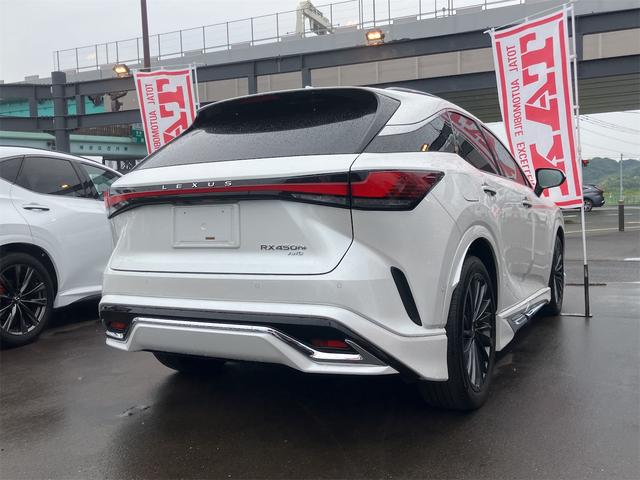 ＲＸ ＲＸ４５０ｈ＋　バージョンＬ　４ＷＤ・全周囲カメラ・クリアランスソナー・オートクルーズコントロール・レーンアシスト・パワーシート・パークアシスト・衝突被害軽減システム・エアロ・サンルーフ・ナビ・ＴＶ・オートマチックハイビーム（16枚目）