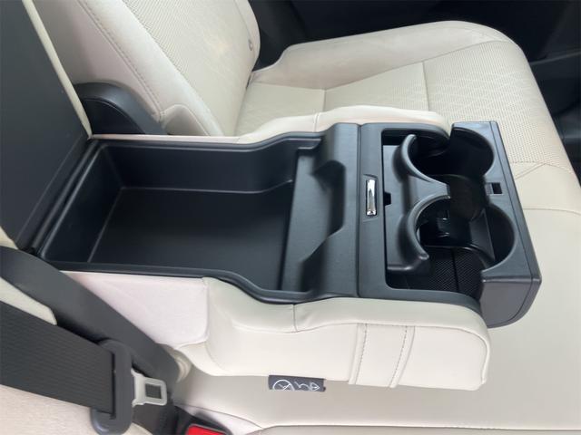 ＲＸ ＲＸ４５０ｈ＋　バージョンＬ　４ＷＤ・全周囲カメラ・クリアランスソナー・オートクルーズコントロール・レーンアシスト・パワーシート・パークアシスト・衝突被害軽減システム・エアロ・サンルーフ・ナビ・ＴＶ・オートマチックハイビーム（65枚目）