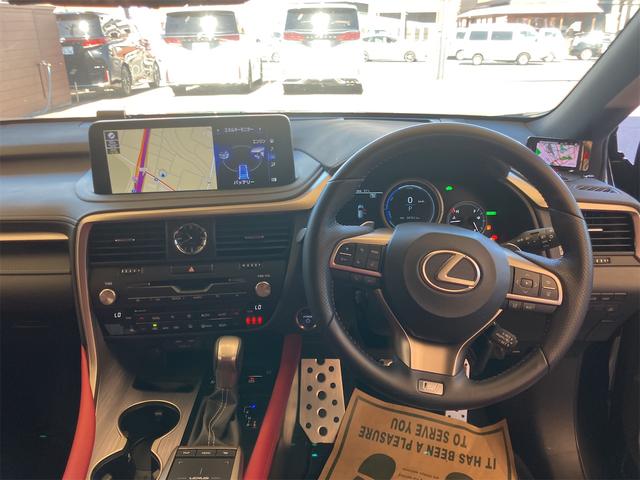 ＲＸ ＲＸ４５０ｈ　Ｆスポーツ　赤革シート・パノラミックビューモニター・４ＷＤ・レーダー・ＥＴＣ２．０・ドライブレコーダー・クリアランスソナー・オートクルーズコントロール・パワーシート・エアロ・ナビ・ＴＶ・オートライト（3枚目）