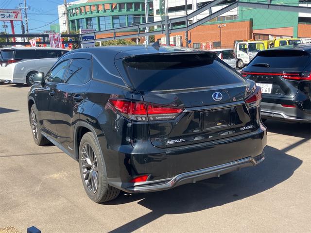 ＲＸ ＲＸ４５０ｈ　Ｆスポーツ　赤革シート・パノラミックビューモニター・４ＷＤ・レーダー・ＥＴＣ２．０・ドライブレコーダー・クリアランスソナー・オートクルーズコントロール・パワーシート・エアロ・ナビ・ＴＶ・オートライト（17枚目）