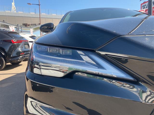 RX RX500h Fスポーツパフォーマンス 本革エアシート・パノラミックビューモニター・前後ドラレコ・パノラマルーフ・4WD・ワンオーナー・ETC・クリアランスソナー・オートクルーズコントロール・パワーシート・衝突被害軽減システム・ナビ・TV(34枚目)