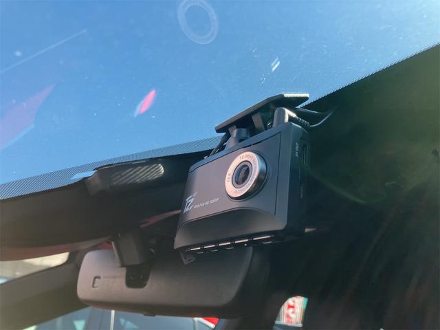 IS IS300 バージョンL 黒革シート・前後ドラレコ・レーダー・パノラミックビューモニター・ワンオーナー・オートクルーズコントロール・衝突被害軽減システム・ナビ・TV・アルミホイール・オートマチックハイビーム・オートライト(9枚目)