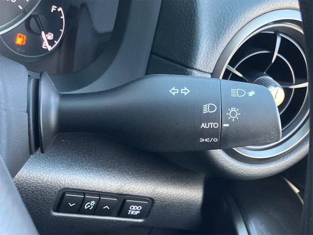 IS IS300 バージョンL 黒革シート・前後ドラレコ・レーダー・パノラミックビューモニター・ワンオーナー・オートクルーズコントロール・衝突被害軽減システム・ナビ・TV・アルミホイール・オートマチックハイビーム・オートライト(45枚目)