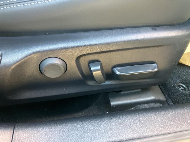 IS IS300 バージョンL 黒革シート・前後ドラレコ・レーダー・パノラミックビューモニター・ワンオーナー・オートクルーズコントロール・衝突被害軽減システム・ナビ・TV・アルミホイール・オートマチックハイビーム・オートライト(55枚目)