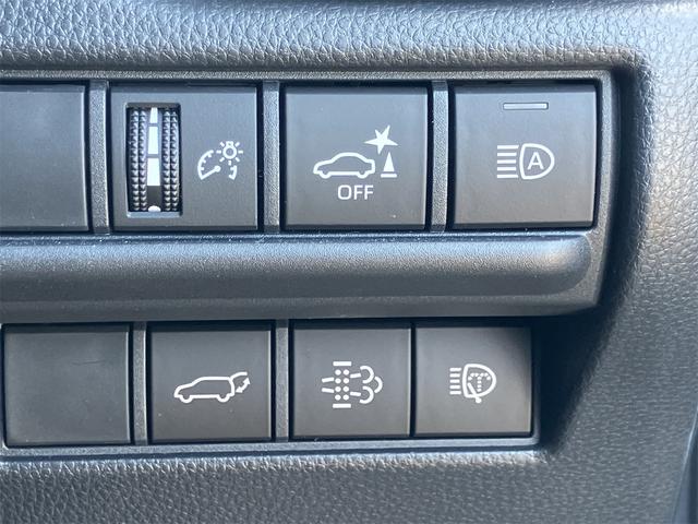 ランドクルーザー250 VX サンルーフ・黒革シート・パノラミックビューモニター・デジタルインナーミラー・4WD・オートクルーズコントロール・レーンアシスト・パワーシート・衝突被害軽減システム・ナビ・TV・オートライト(11枚目)