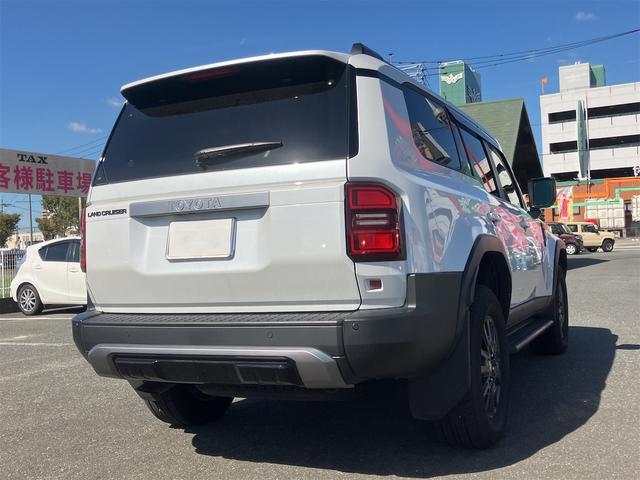 ランドクルーザー250 VX サンルーフ・黒革シート・パノラミックビューモニター・デジタルインナーミラー・4WD・オートクルーズコントロール・レーンアシスト・パワーシート・衝突被害軽減システム・ナビ・TV・オートライト(22枚目)