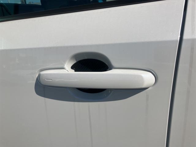 ランドクルーザー250 VX サンルーフ・黒革シート・パノラミックビューモニター・デジタルインナーミラー・4WD・オートクルーズコントロール・レーンアシスト・パワーシート・衝突被害軽減システム・ナビ・TV・オートライト(31枚目)