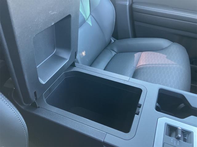 ランドクルーザー250 VX サンルーフ・黒革シート・パノラミックビューモニター・デジタルインナーミラー・4WD・オートクルーズコントロール・レーンアシスト・パワーシート・衝突被害軽減システム・ナビ・TV・オートライト(51枚目)