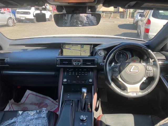 IS IS200t Fスポーツ 黒革エアシート・ドラレコ・クリアランスソナー・BSM・レーンアシスト・オートクルーズコントロール・衝突被害軽減システム・バックカメラ・ナビ・TV・アルミホイール・オートマチックハイビーム・オートライト(2枚目)