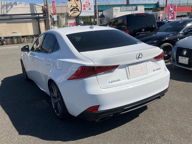 IS IS200t Fスポーツ 黒革エアシート・ドラレコ・クリアランスソナー・BSM・レーンアシスト・オートクルーズコントロール・衝突被害軽減システム・バックカメラ・ナビ・TV・アルミホイール・オートマチックハイビーム・オートライト(17枚目)