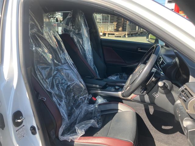 IS IS200t Fスポーツ 黒革エアシート・ドラレコ・クリアランスソナー・BSM・レーンアシスト・オートクルーズコントロール・衝突被害軽減システム・バックカメラ・ナビ・TV・アルミホイール・オートマチックハイビーム・オートライト(32枚目)