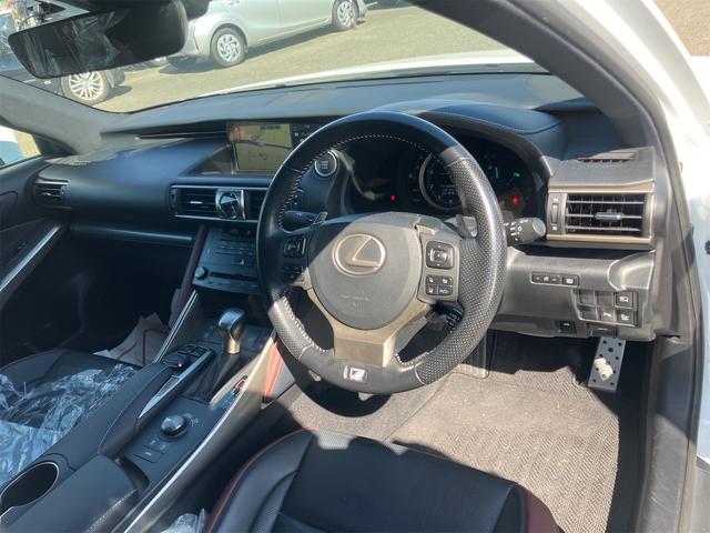 IS IS200t Fスポーツ 黒革エアシート・ドラレコ・クリアランスソナー・BSM・レーンアシスト・オートクルーズコントロール・衝突被害軽減システム・バックカメラ・ナビ・TV・アルミホイール・オートマチックハイビーム・オートライト(33枚目)